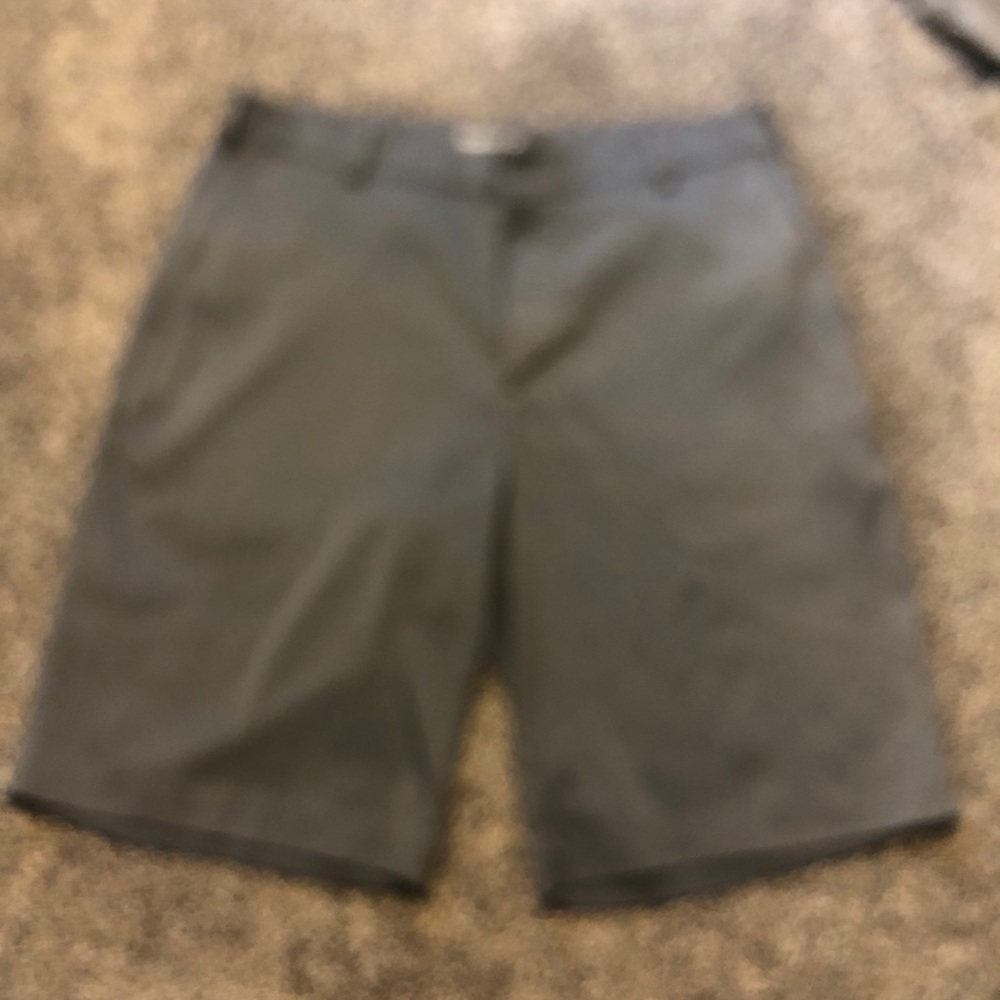 NikeGolf Dri-fit shorts size34.
